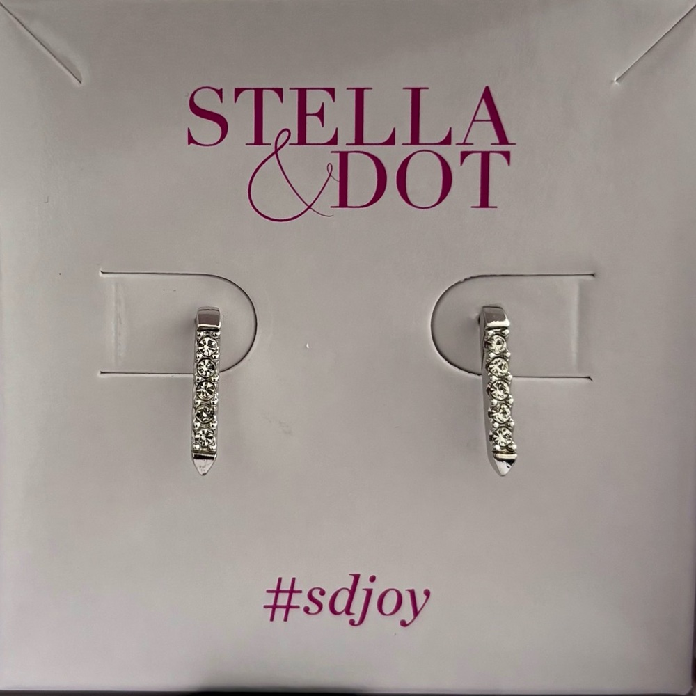 Stella & Dot Rebel Crawlers Silver